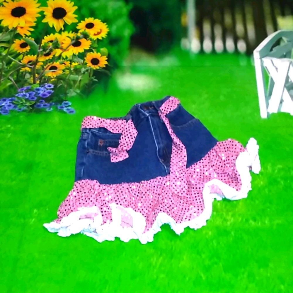 Kiddie Korral Size 6 skirt